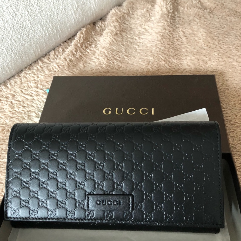 GUCCI WALLET AUTHENTIC